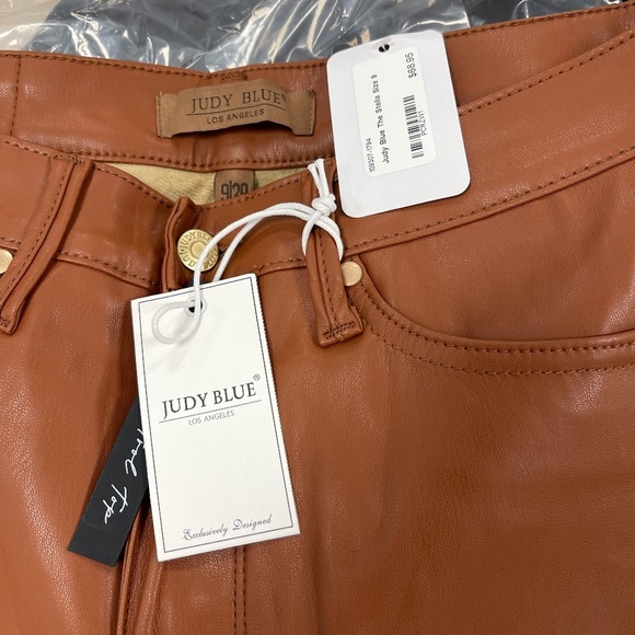 Judy Blue High Waist Tummy Control Camel Faux Leather Wide Leg Crop - 9/29 - NWT - Picture 4 of 6